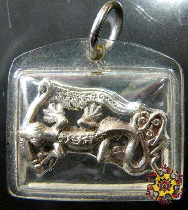 Amulette gecko thaïlande.