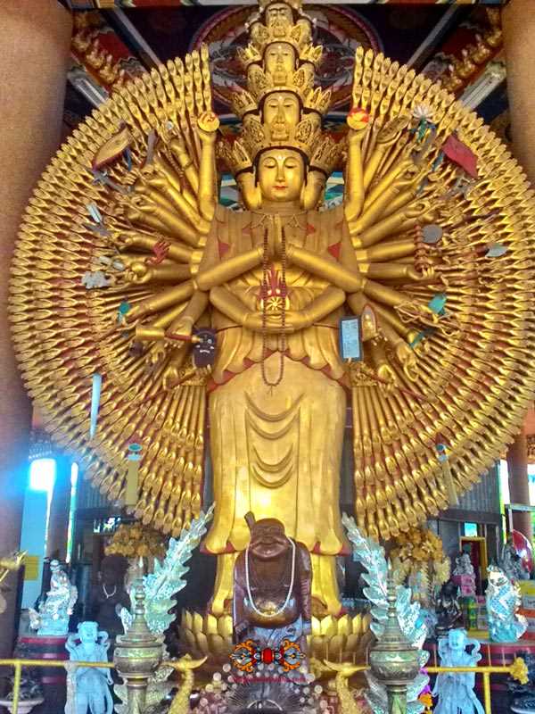 Guan yin à milles bras.