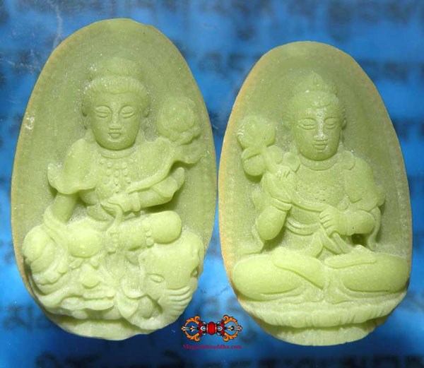 tara verte et blanche en pierre fluorescente ye ming zhu.