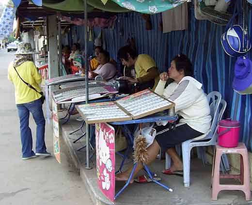 marchandes de billets de lotterie en thailande