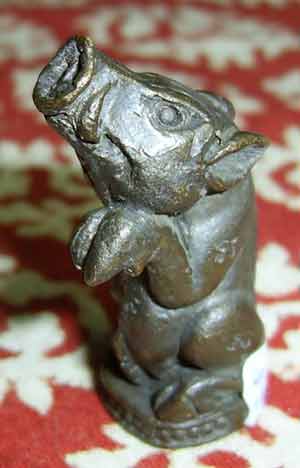 cochon maneki neko