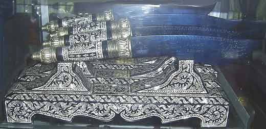 couteau rituel thai en lek nam pee.