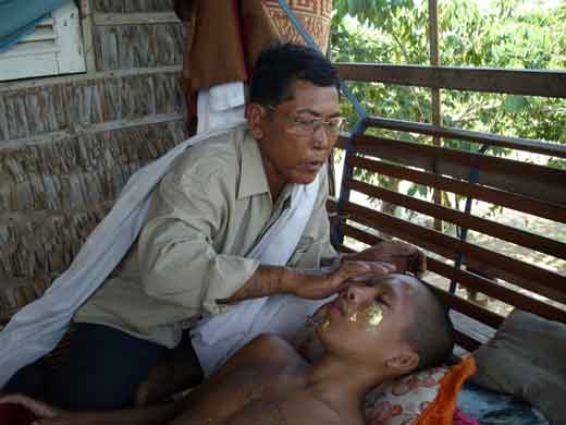 Bénédiction d'un Maitre du Cambodge.