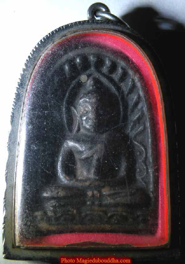 Amulette Thai Phra Sumkho.