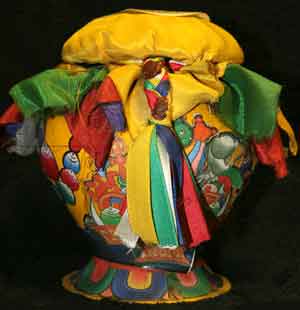 Vase de fortune tibétain.