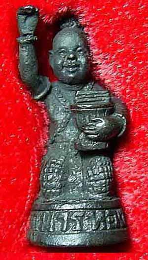 Amulettes vaudou thai khuman thong.
