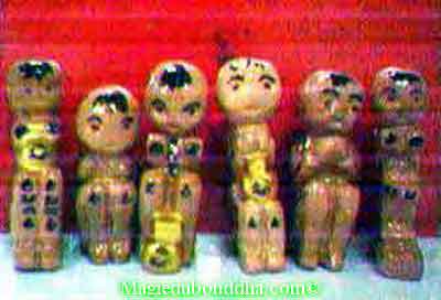 Khuman thong anciens en bois.