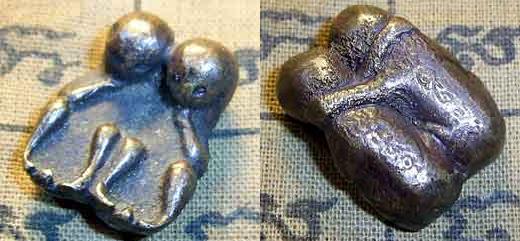 amulette vaudou thai foetus