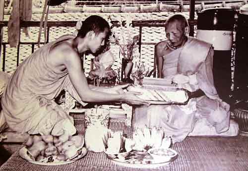 Luang phor noi et luang phor djeut.