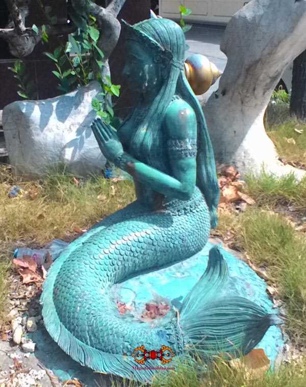 sirène de temple thai