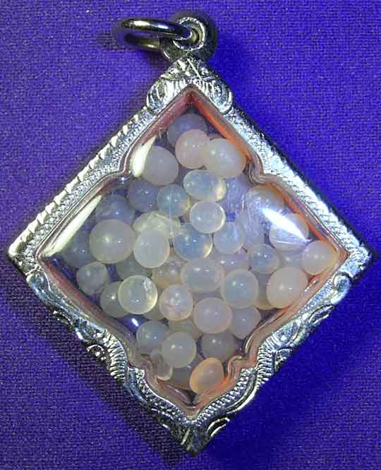 Reliques sarira du Bouddha.