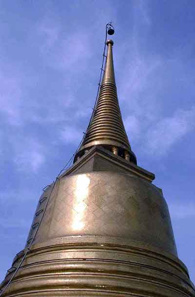 Stupa du temple de la montagne d'or.