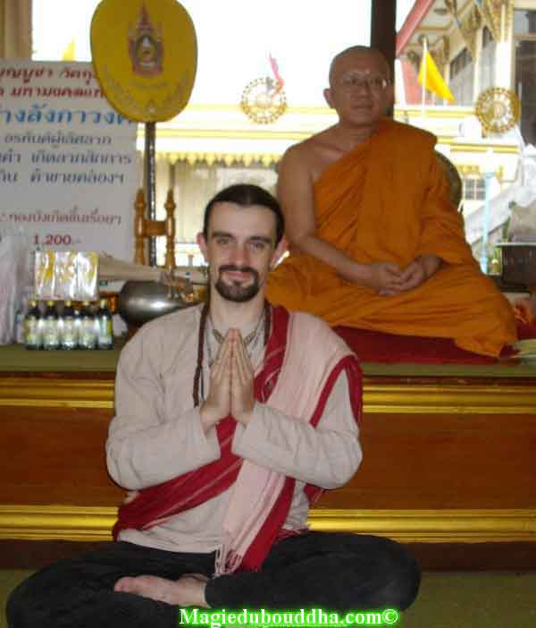 Rencontre avec un moine thai.