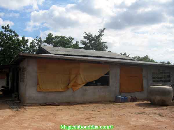 La maison du vénérable luang phor chang.