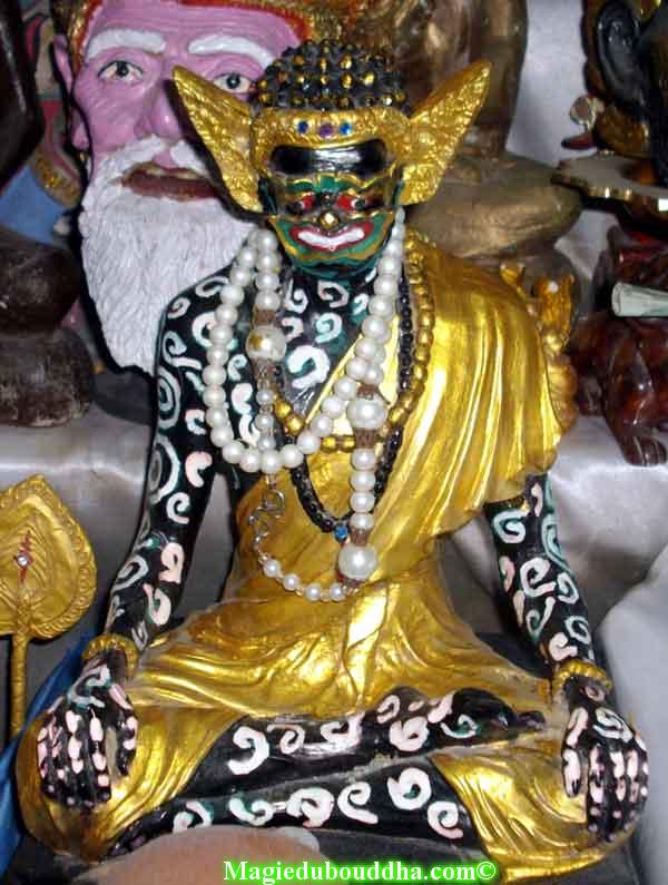 statue de phra pirab