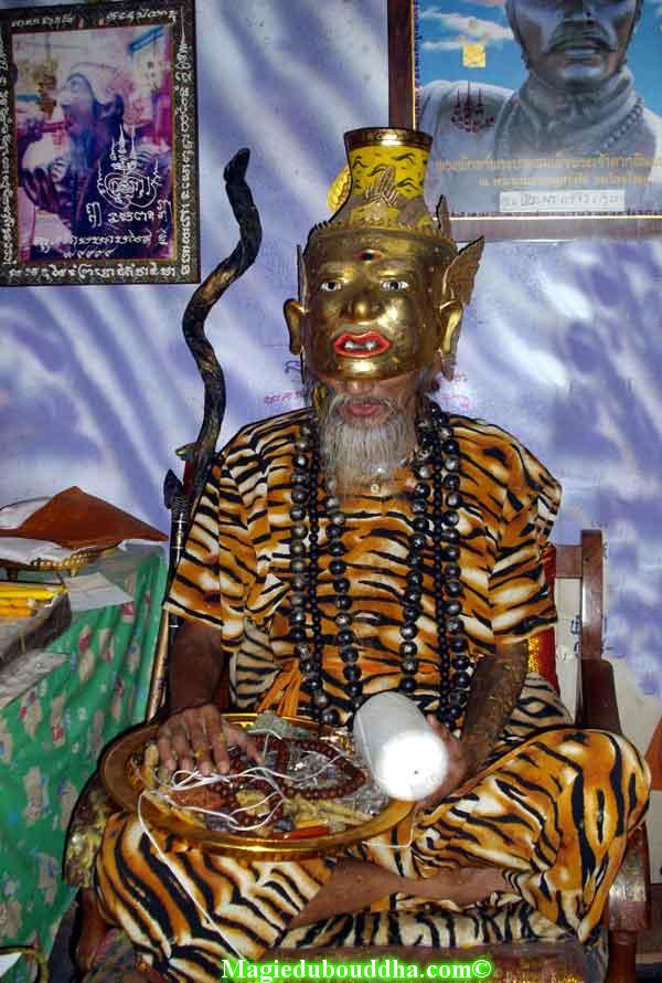 lersi tafai rituel magique thai