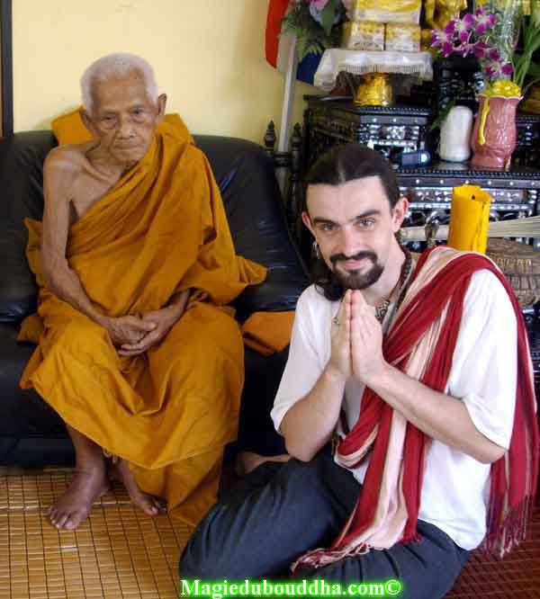 Rencontre avec luang phor muang.