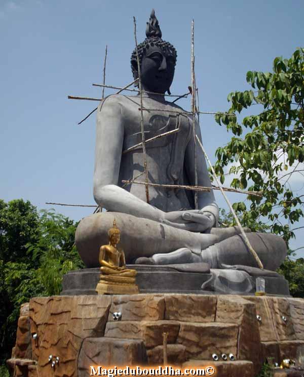 Statue du Bouddha en thaïlande.