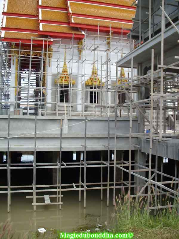 travaux dans temple thai