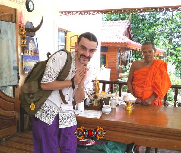 rencontre avec luang phor tee.