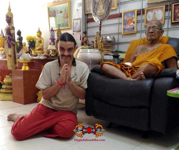 avec luang phor thongpoon