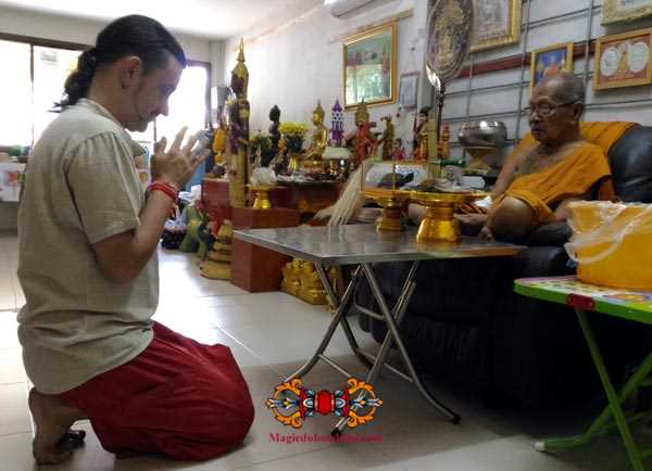 amulettes de luang phor thong poon