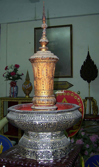 Reliques d'un grand maitre Thai.