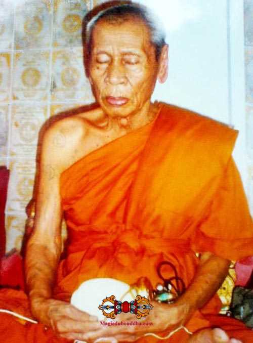 luang phor hap wat thong sae