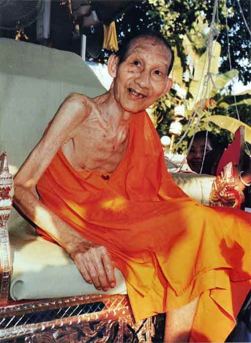 Le très vénérable luang phor kassem.