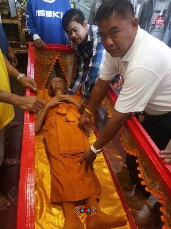 Momie de luang phor koon.