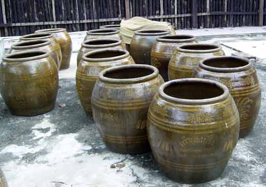 jarre pour eau bénie temple thai
