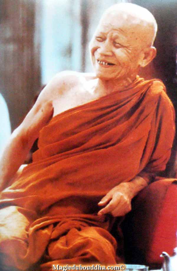 Portrait de luangta mahabua.
