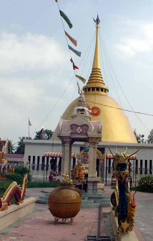 Stoupa de luang phor ophassi.
