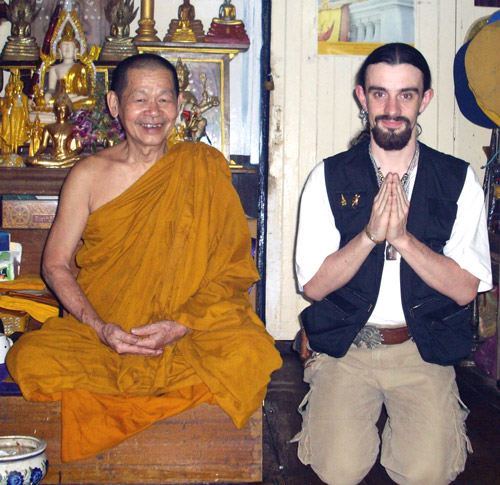 Rencontre avec le Vénérable Luang Phor Sao.