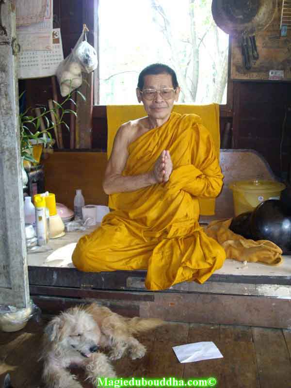 Vénérable luang phor sao.